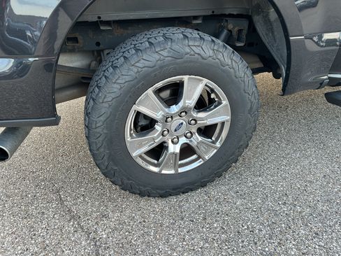 Used 2015 Ford F150 XLT w/ Equipment Group 302A Luxury AWD/4WD image 11