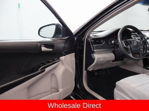 Used 2012 Toyota Camry LE FWD image 8