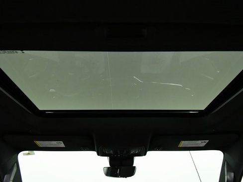 Used 2024 Chevrolet Silverado 2500 High Country w/ Technology Package image 26