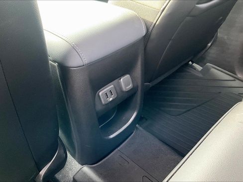 Used 2021 Chevrolet Colorado Z71 image 30