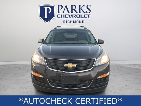 Used 2016 Chevrolet Traverse LS FWD image 2