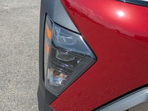 Used 2025 Hyundai Kona SEL FWD image 10