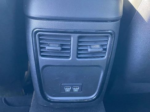 Used 2023 Chrysler 300 S image 11