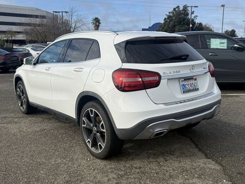 Certified 2019 Mercedes-Benz GLA 250 4MATIC image 3