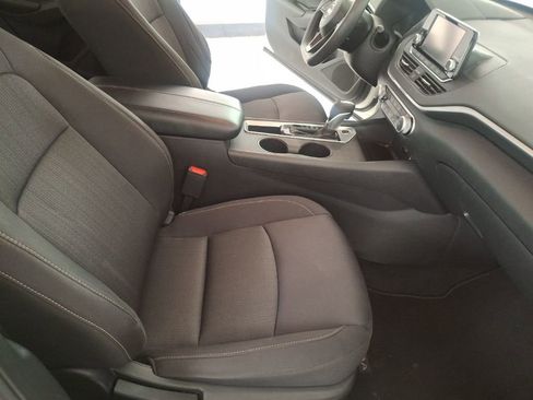 Used 2023 Nissan Altima 2.5 S FWD image 22