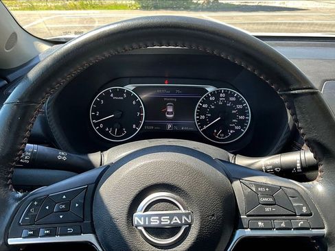 Used 2024 Nissan Sentra SR FWD image 14