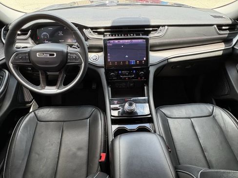 Used 2023 Jeep Grand Cherokee L Limited w/ Luxury Tech Group II AWD/4WD image 27