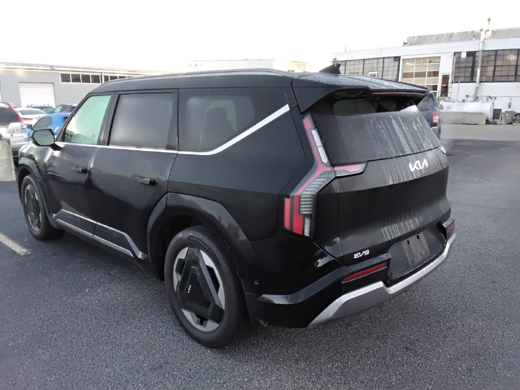 Used 2024 Kia EV9 Land AWD/4WD image 5