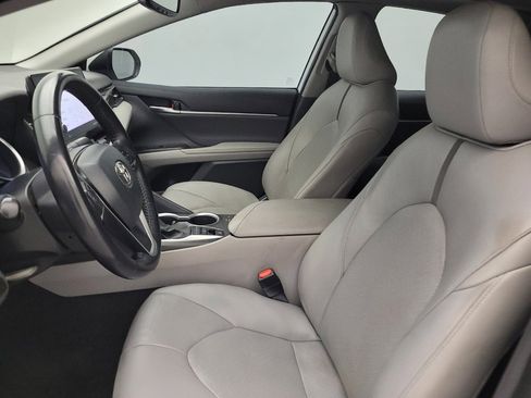 Used 2021 Toyota Camry XLE FWD image 17