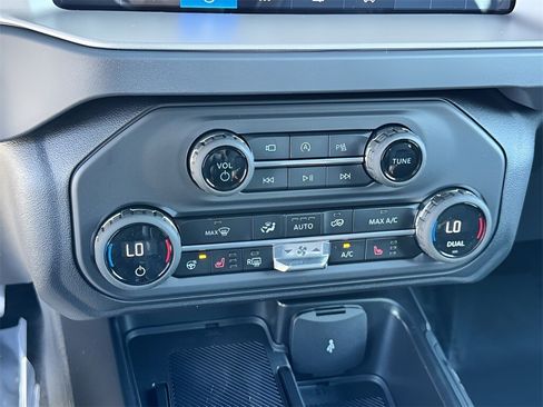 New 2025 Ford Bronco Outer Banks image 19