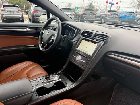 Used 2019 Ford Fusion Energi Titanium FWD image 46