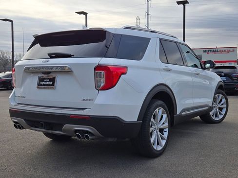 Used 2023 Ford Explorer Platinum w/ Technology Package image 16