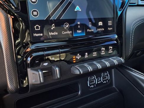 Certified 2022 RAM 1500 Limited image 12