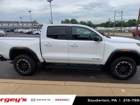 Used 2026 GMC Canyon AT4 w/ Technology Plus Package AWD/4WD image 10