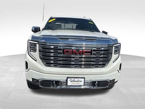 Used 2025 GMC Sierra 1500 Denali AWD/4WD image 9