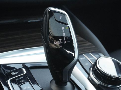 Certified 2023 BMW 540i xDrive w/ Executive Package image 27