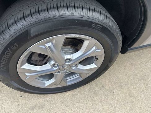 Used 2023 Honda HR-V LX image 5