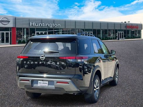 New 2026 Nissan Pathfinder SL w/ Cargo Package AWD/4WD image 3