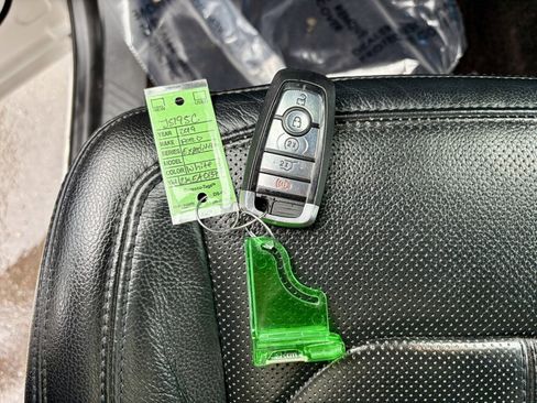 Used 2019 Ford Expedition Limited w/ Equipment Group 301A image 26