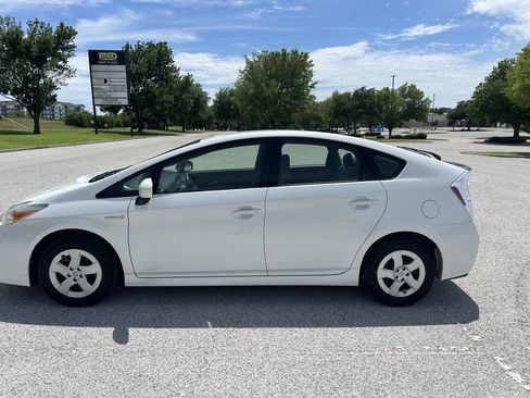 Used 2010 Toyota Prius FWD image 9