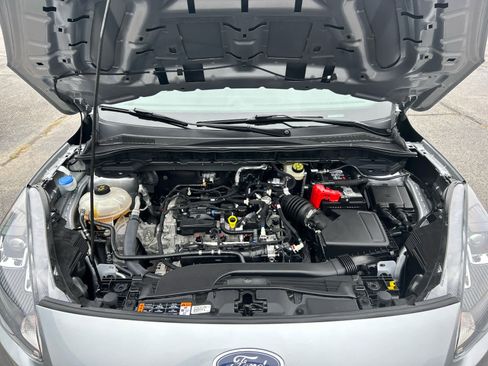 Used 2022 Ford Escape SE w/ Cold Weather Package image 27