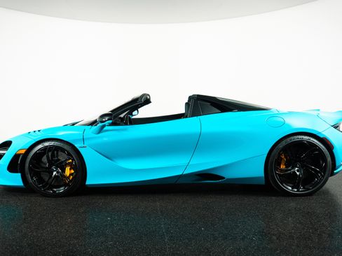 Used 2024 McLaren 750S Spider image 40