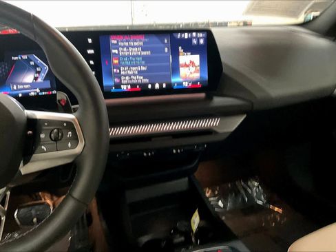 Used 2025 BMW M235i xDrive w/ Premium Package image 9