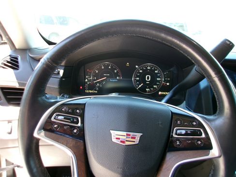 Used 2015 Cadillac Escalade Premium RWD image 23