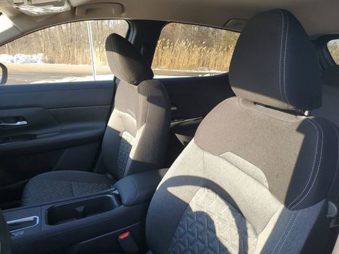 New 2026 Nissan Kicks SV image 10