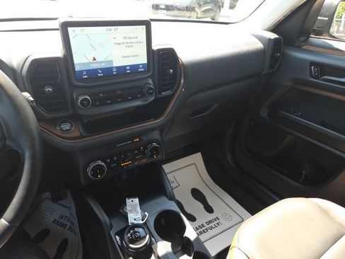 Used 2024 Ford Bronco Sport Outer Banks w/ Tech Package AWD/4WD image 18