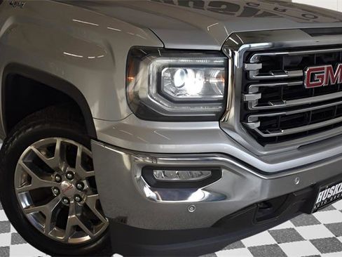 Used 2018 GMC Sierra 1500 SLT image 15