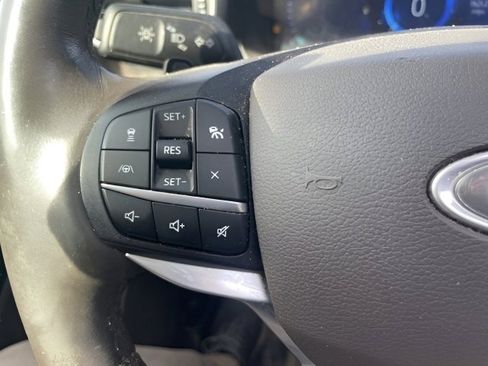 Used 2020 Ford Explorer Platinum w/ Premium Technology Package image 20