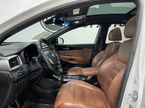 Used 2019 Kia Sorento SX FWD image 13