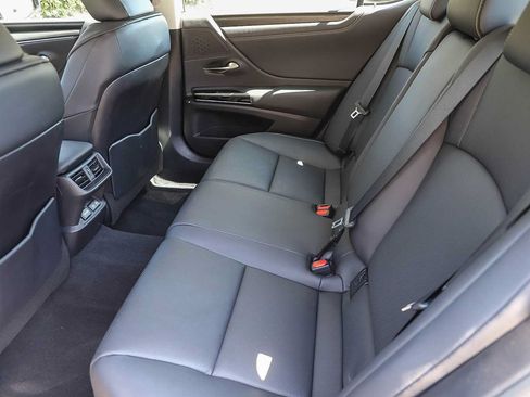Used 2023 Lexus ES 350 w/ Premium Package FWD image 18