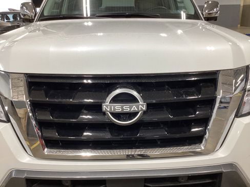 Certified 2023 Nissan Armada Platinum w/ Captain's Chairs Package AWD/4WD image 12