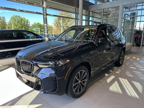 New 2026 BMW X5 xDrive50e w/ M Sport Package image 3