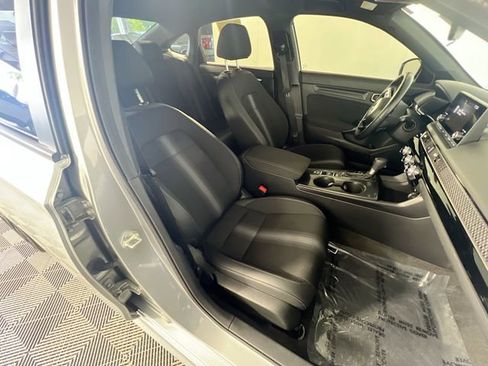 Used 2025 Honda Civic Sport image 30