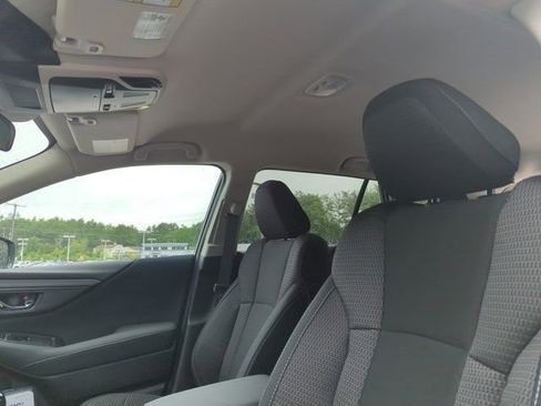 Used 2025 Subaru Outback Premium image 26