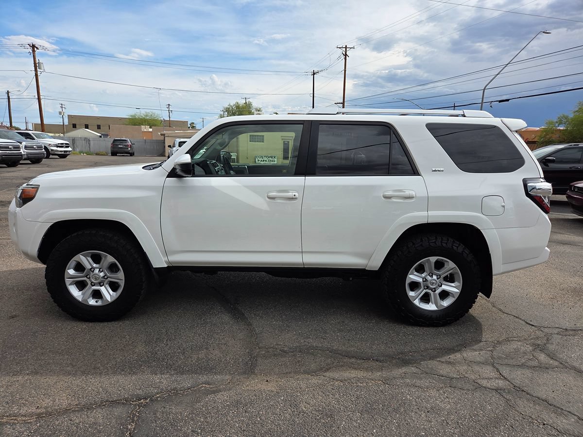 Used 2018 Toyota 4Runner SR5 AWD/4WD image 20