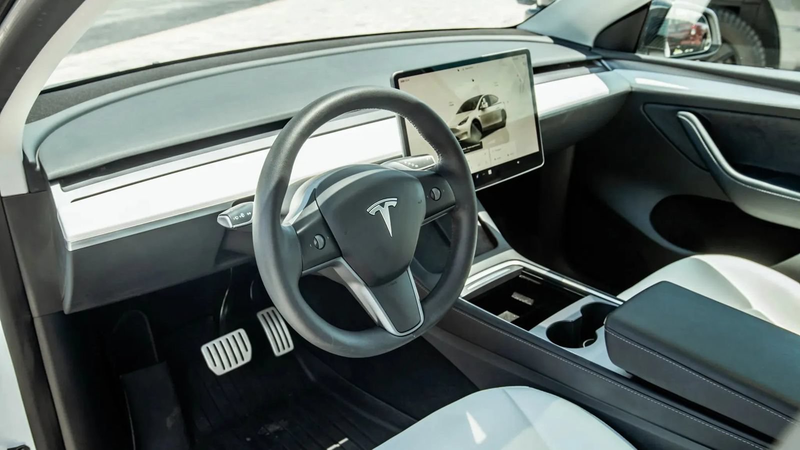 Used 2022 Tesla Model Y Performance AWD/4WD image 19
