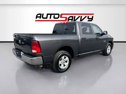 Used 2022 RAM 1500 Classic SLT RWD image 7