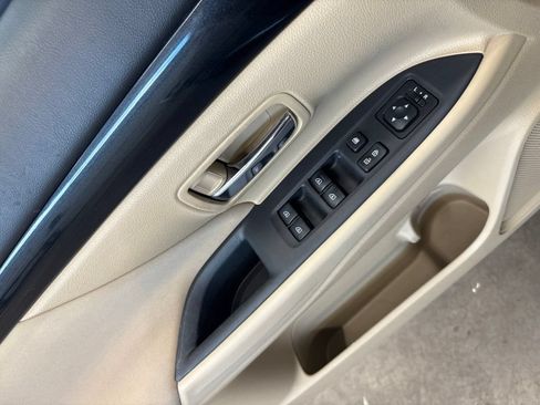 Used 2019 Mitsubishi Outlander SE AWD/4WD image 23