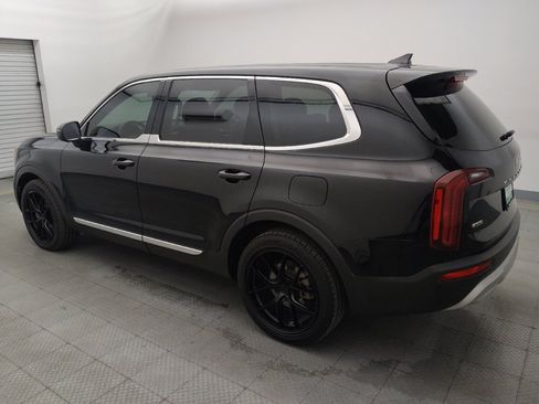 Used 2022 Kia Telluride LX AWD/4WD image 3