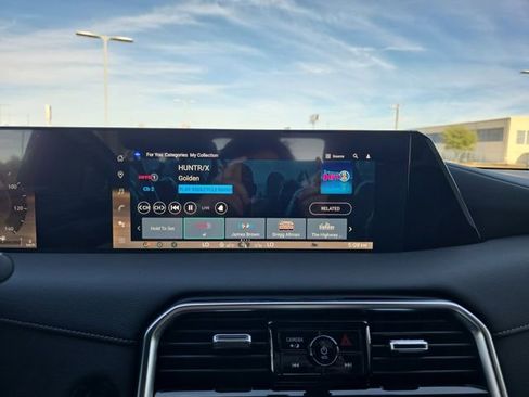 New 2026 Nissan Armada SL image 8