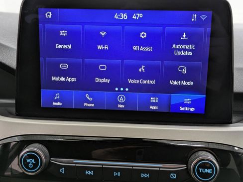 Used 2022 Ford Escape SEL image 11