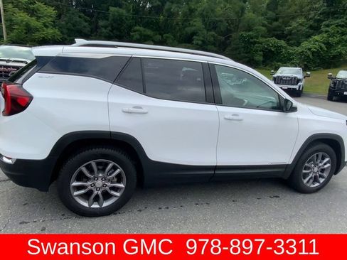 Certified 2023 GMC Terrain SLT AWD/4WD image 10