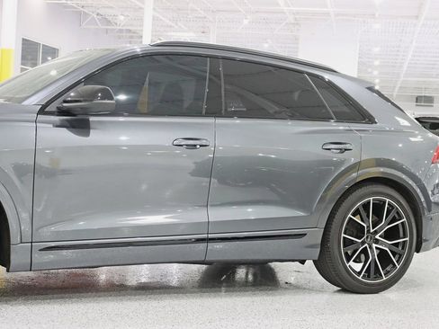Used 2022 Audi SQ8 Prestige AWD/4WD image 3