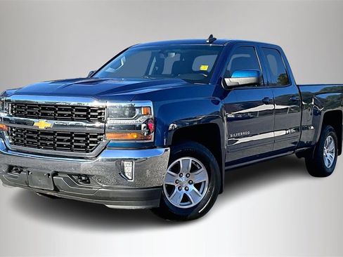 Certified 2017 Chevrolet Silverado 1500 LT w/ All Star Edition image 3