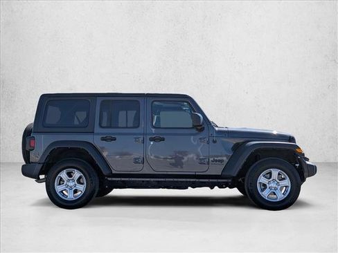 Used 2023 Jeep Wrangler Sport S image 4