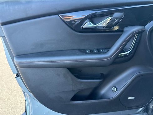 Used 2025 Chevrolet Blazer RS image 12